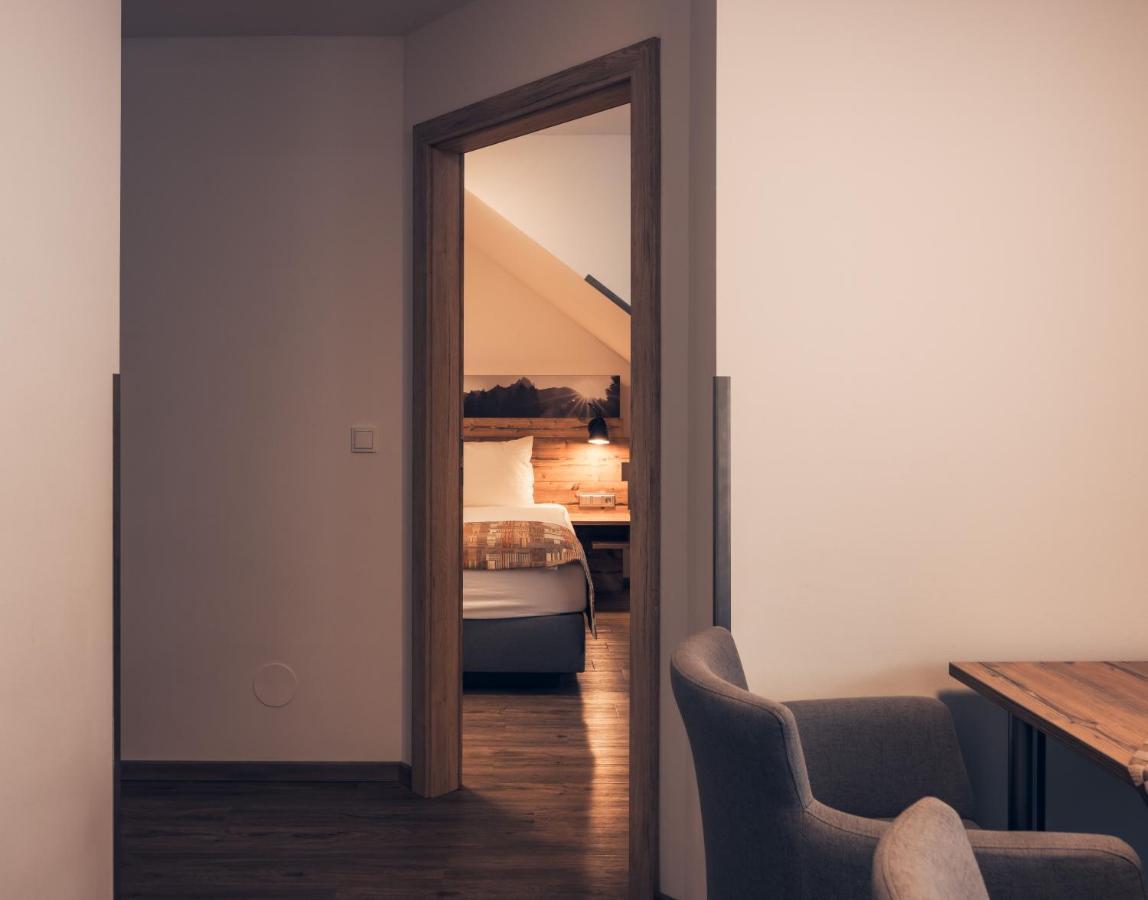 Ferienwohnung Nassfeld Tröpolach エクステリア 写真