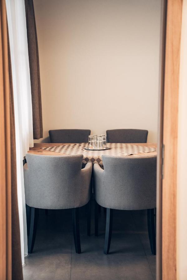 Ferienwohnung Nassfeld Tröpolach エクステリア 写真