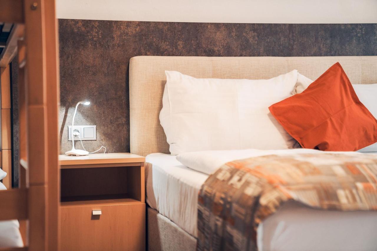 Ferienwohnung Nassfeld Tröpolach エクステリア 写真