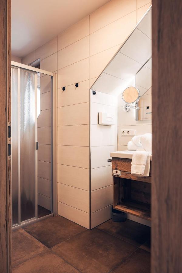 Ferienwohnung Nassfeld Tröpolach エクステリア 写真