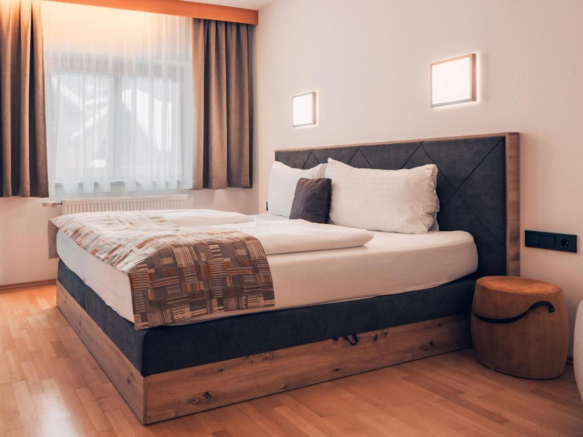 Ferienwohnung Nassfeld Tröpolach エクステリア 写真