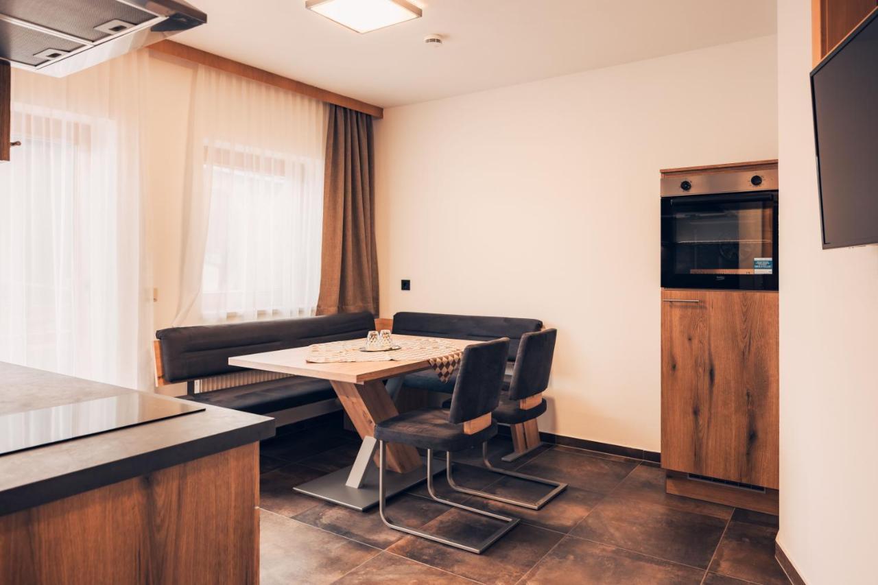 Ferienwohnung Nassfeld Tröpolach エクステリア 写真