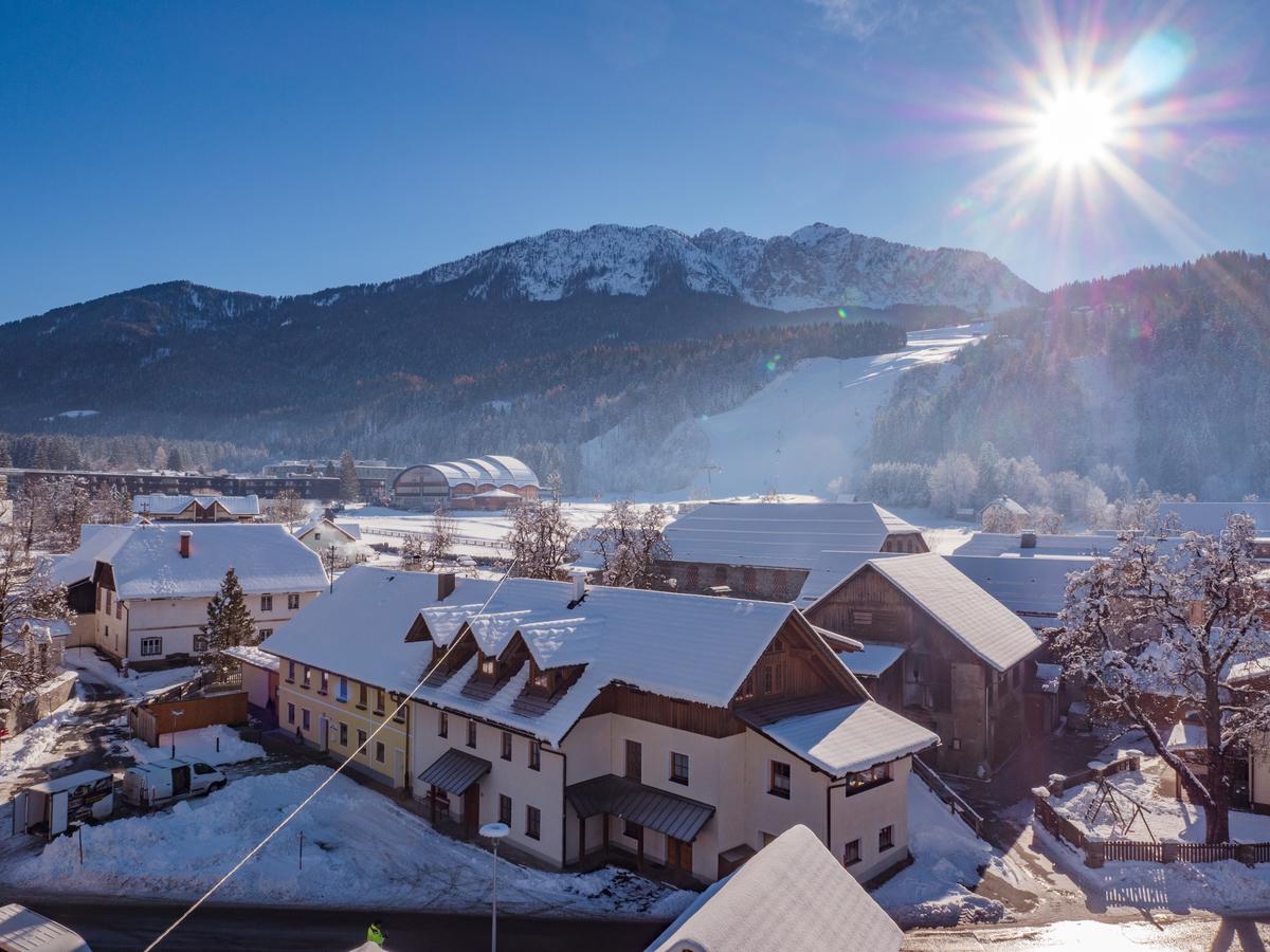 Ferienwohnung Nassfeld Tröpolach エクステリア 写真